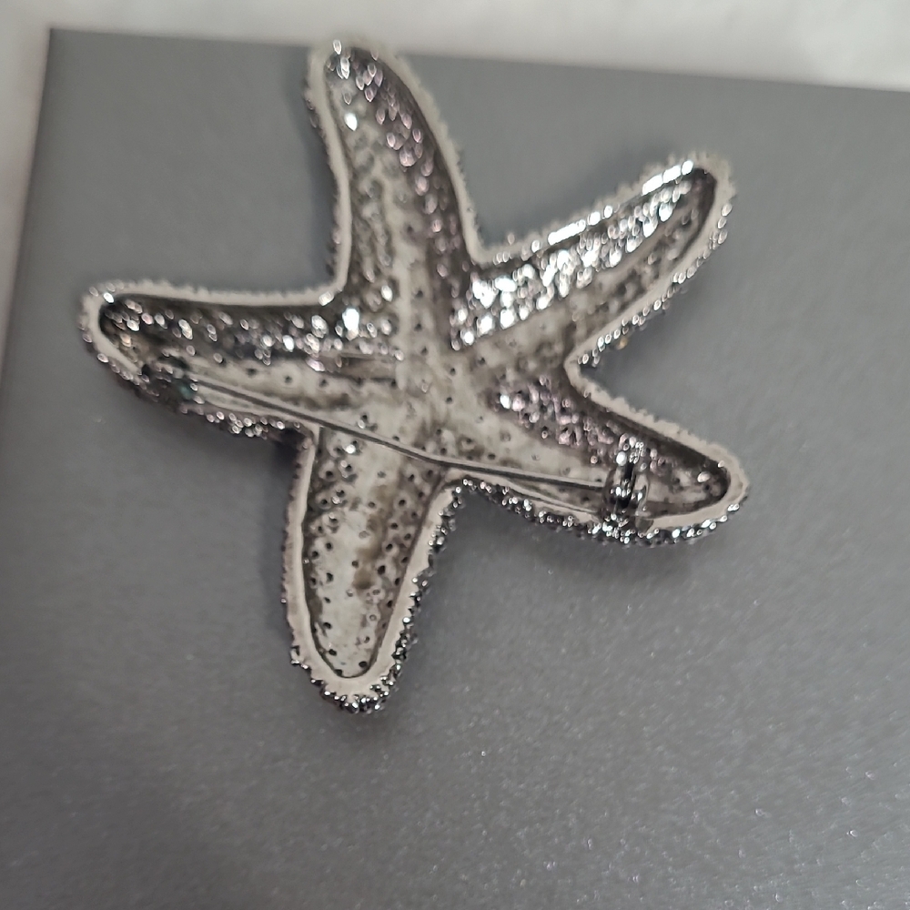 Blue Starfish Brooch - Picture 2 of 5